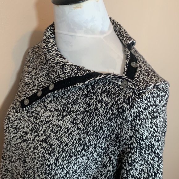 Jones New York Country Black/White Knit Convertible Turtle Neck - Picture 4 of 16